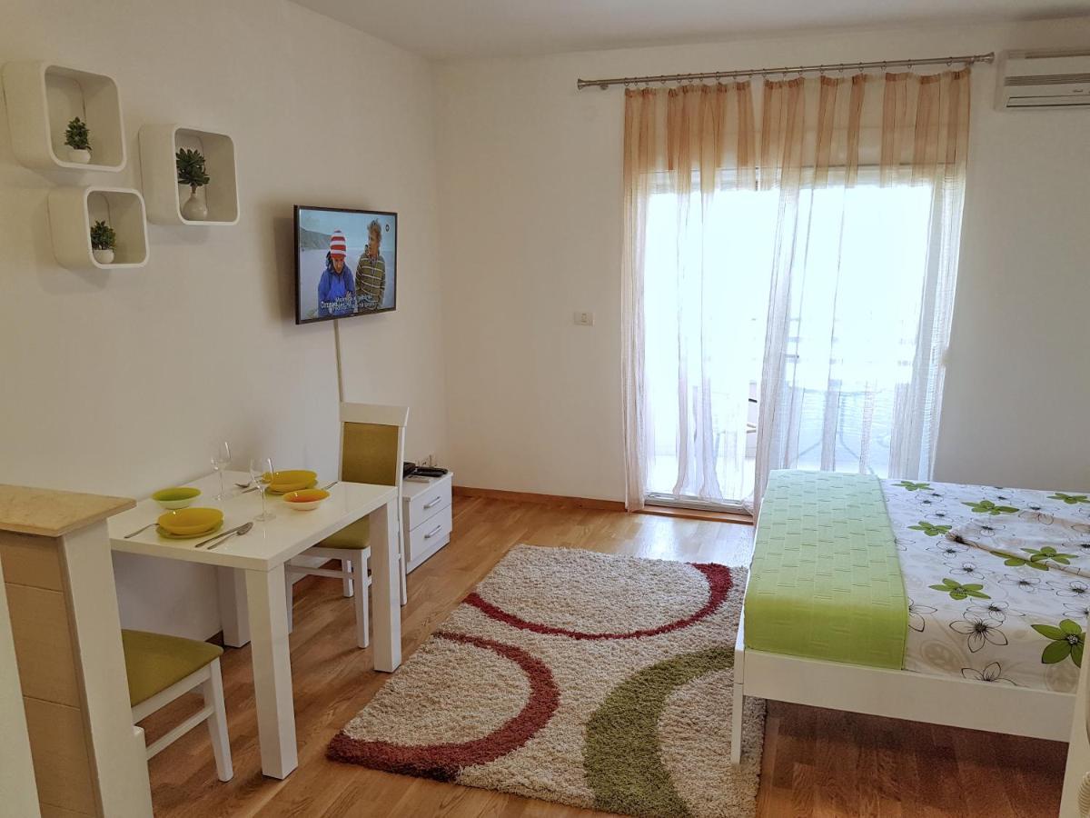 Piano Apartments Delta City Podgorica Eksteriør bilde